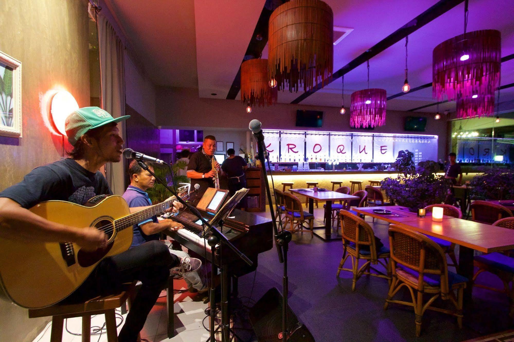 Kroque Boutique & Bistro Ang Sila Luaran gambar
