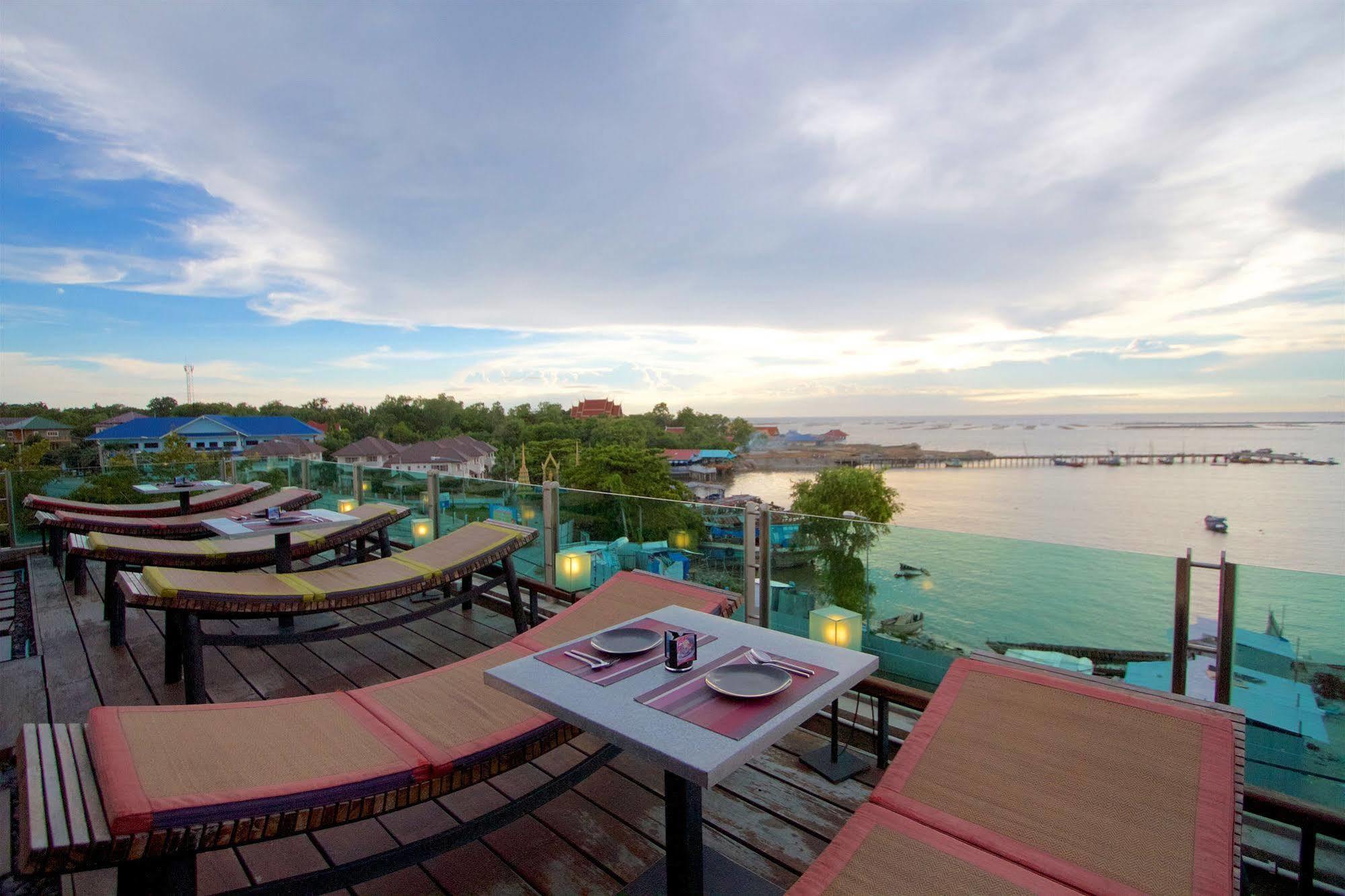 Kroque Boutique & Bistro Ang Sila Luaran gambar