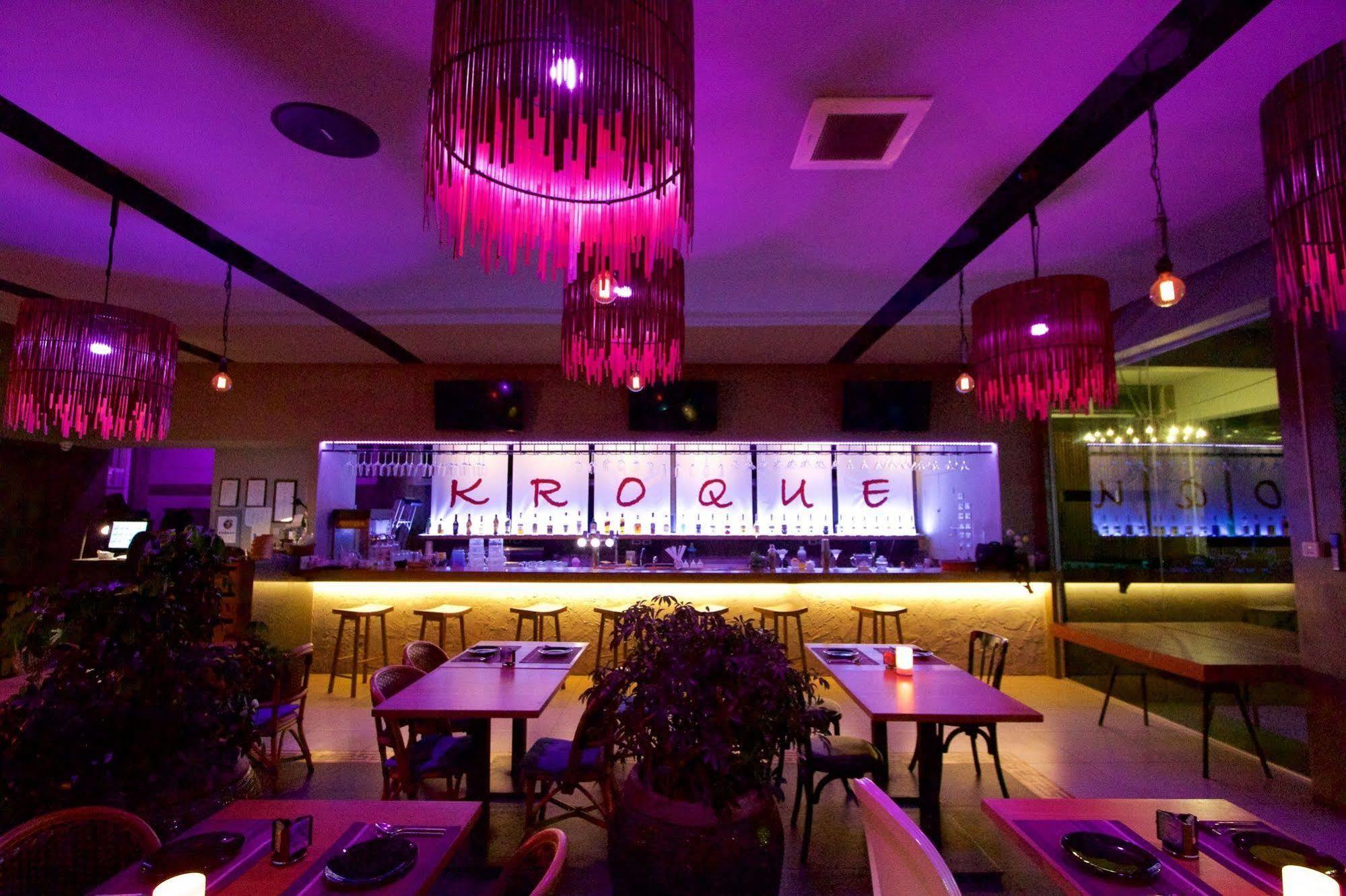 Kroque Boutique & Bistro Ang Sila Luaran gambar